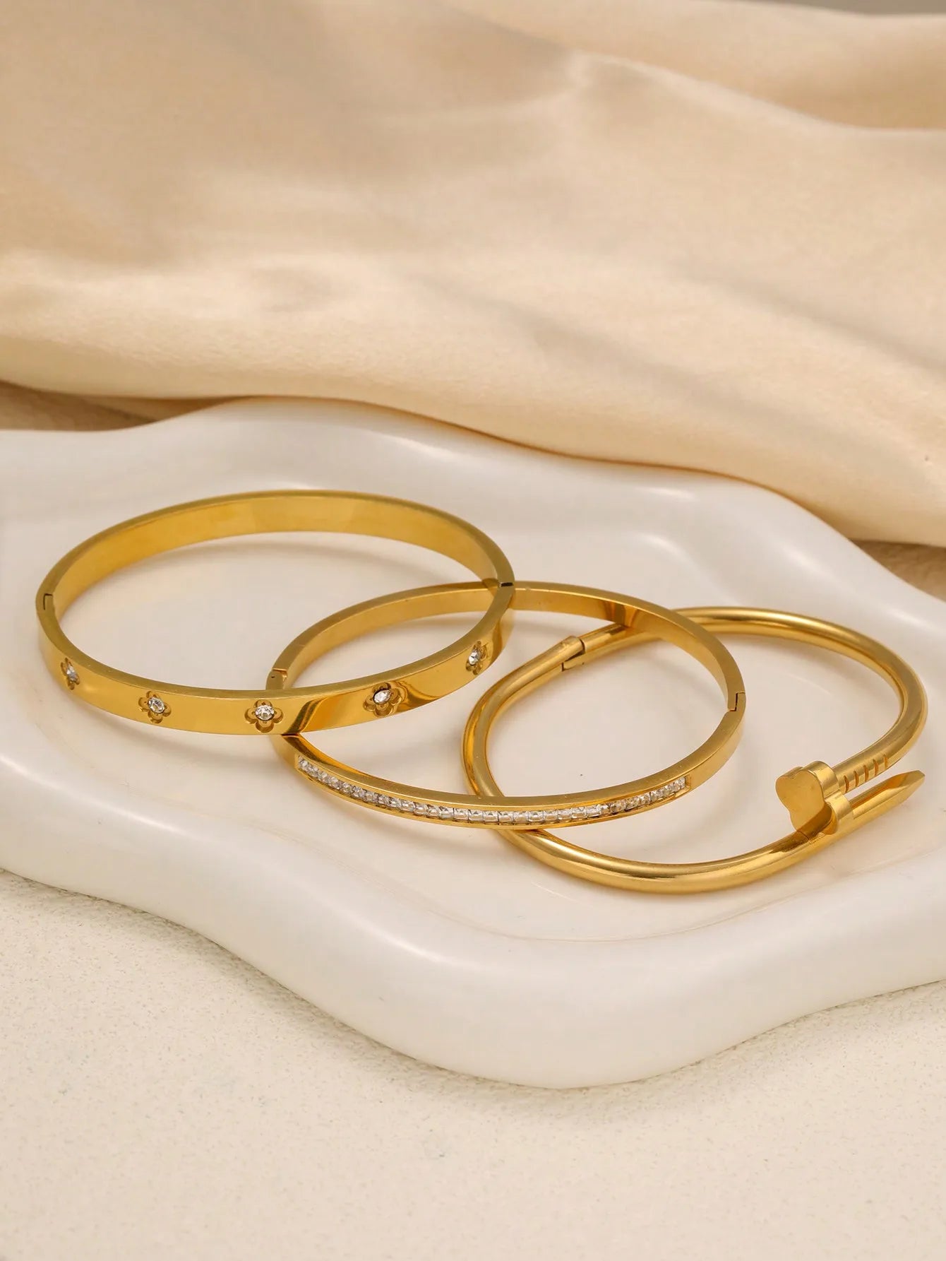 Bracelet empilable en acier inoxydable pour femme, zircone scintillante, élégant, cadeau à un ami, convient à un usage quotidien, 3 pièces