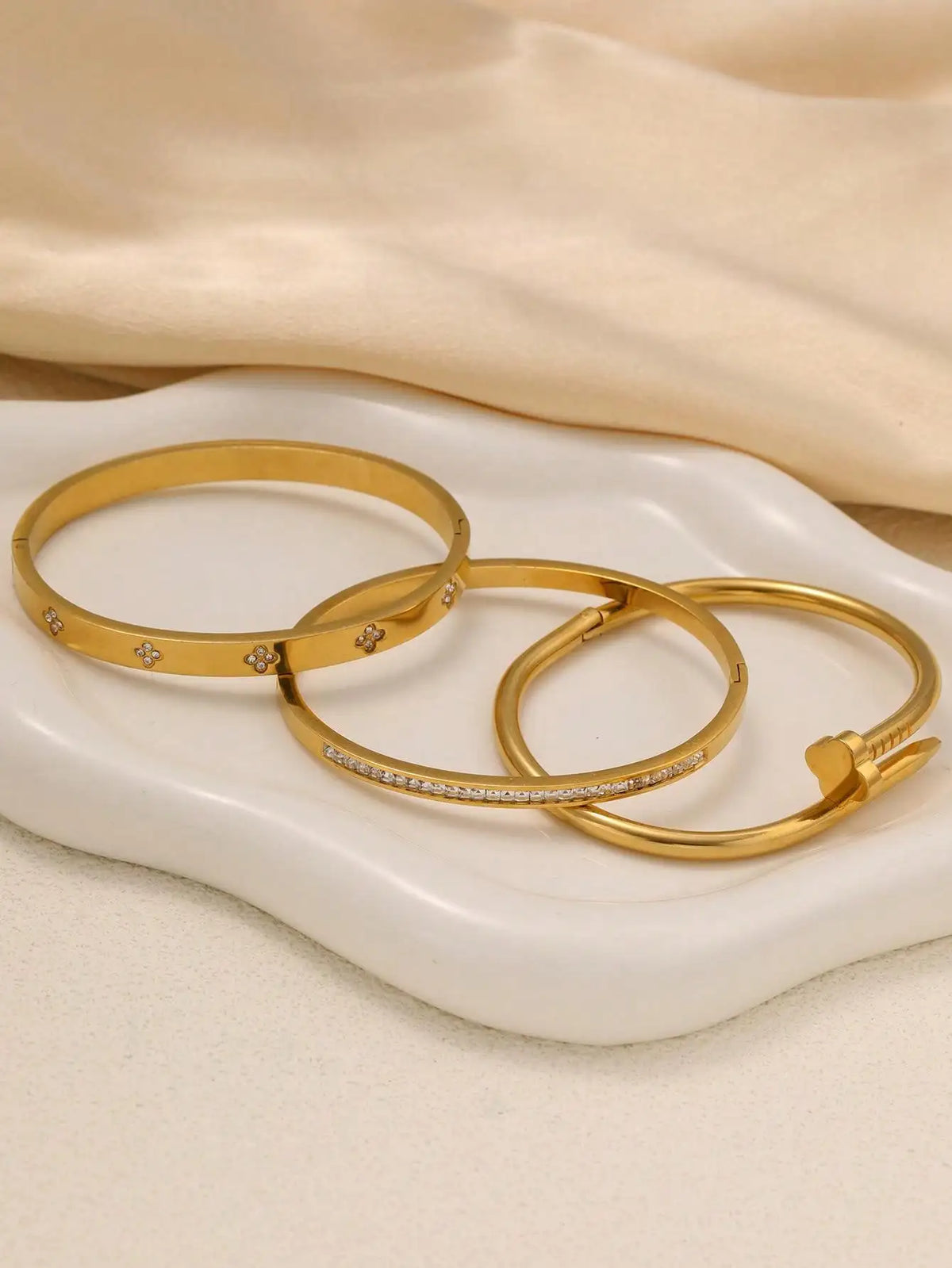 Bracelet empilable en acier inoxydable pour femme, zircone scintillante, élégant, cadeau à un ami, convient à un usage quotidien, 3 pièces