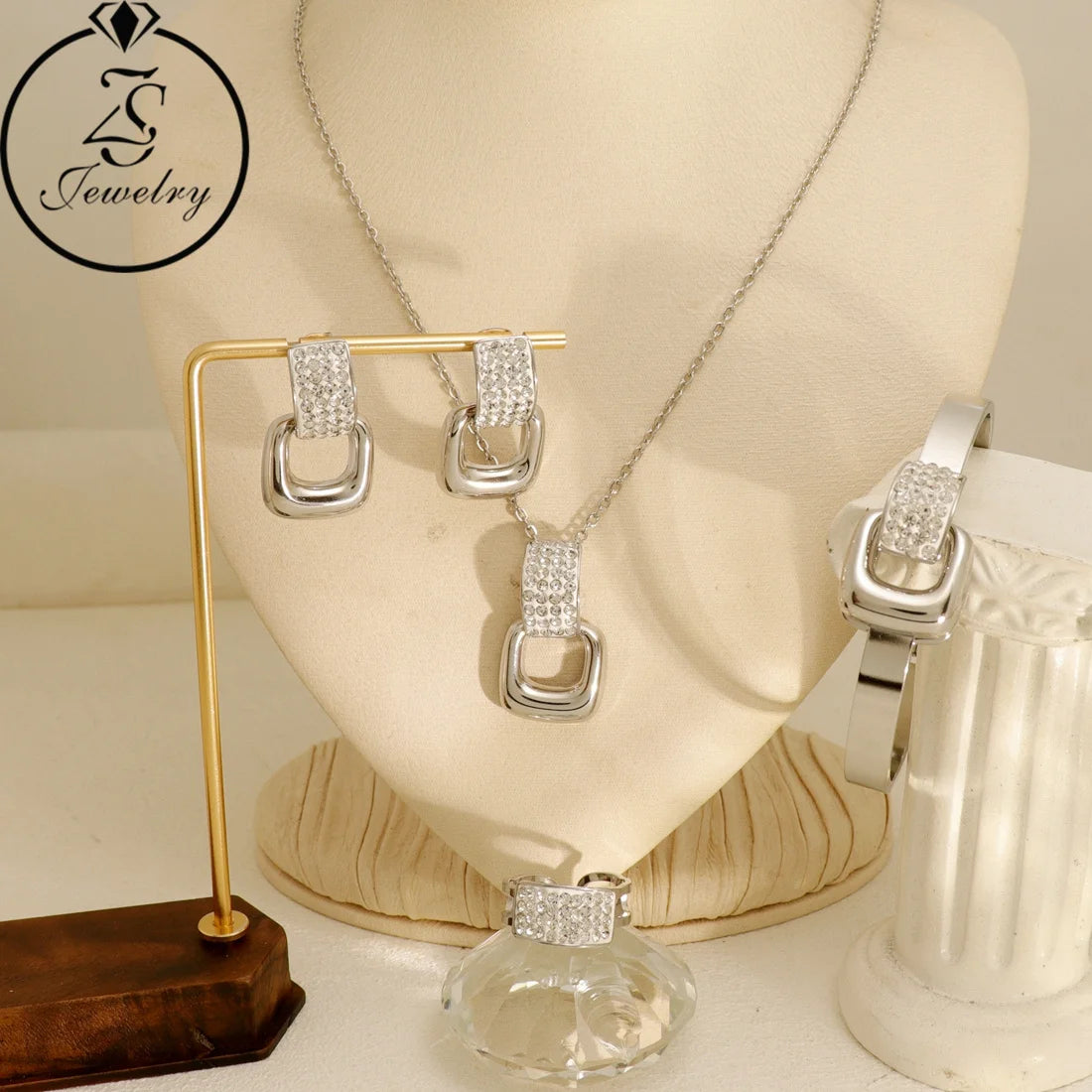 1 Pcs Can Sell Stainless Steel Charm Chain Necklace Bracelet Earrings Ring 4 Pieces Jewelry Set  Fashion Jewelry 4pcs18k