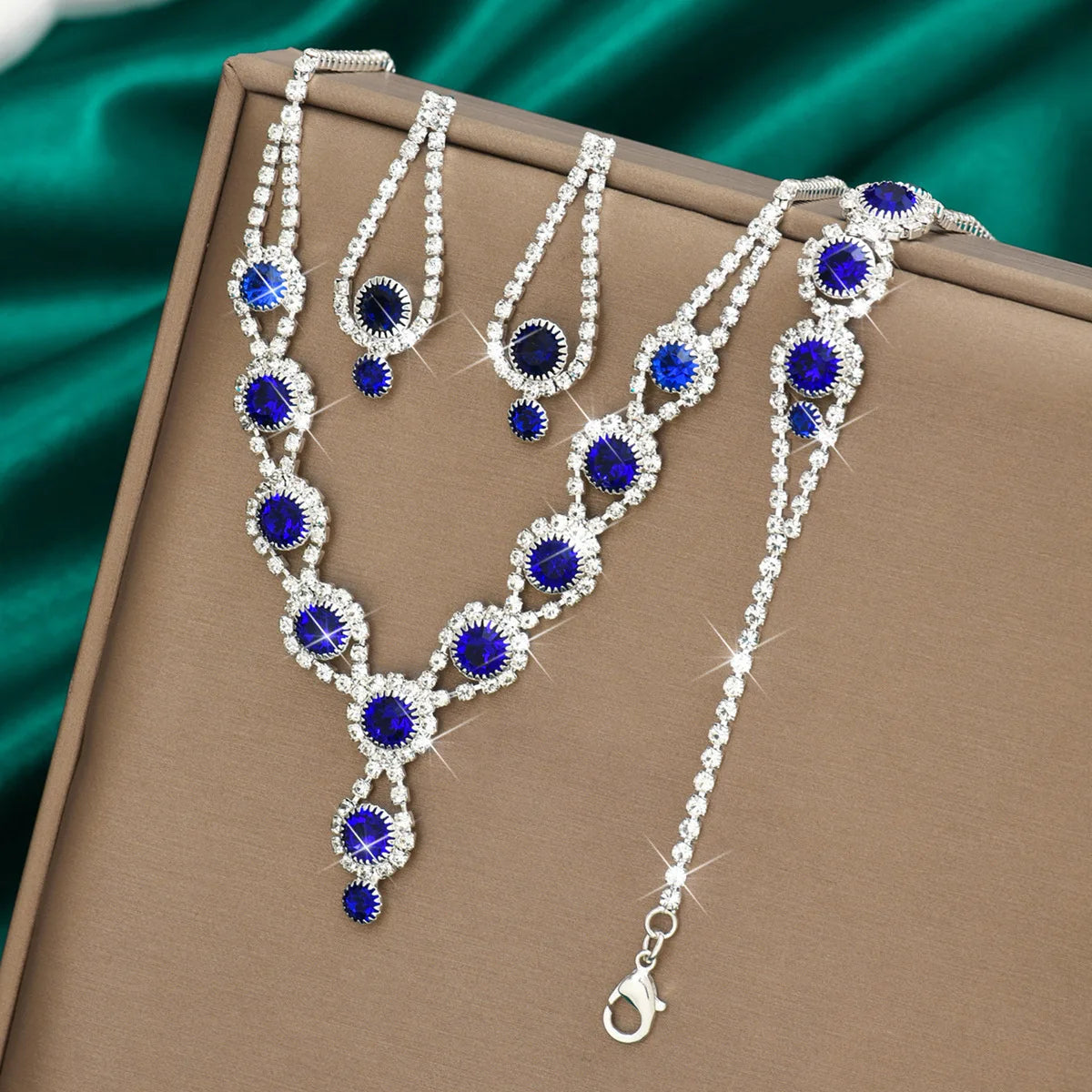 KMVEXO-Ensemble de bijoux en biscuits brillants pour femmes, collier, boucles d'oreilles, bracelet, patients de mariage, tour de cou en cristal, accessoires de banquet